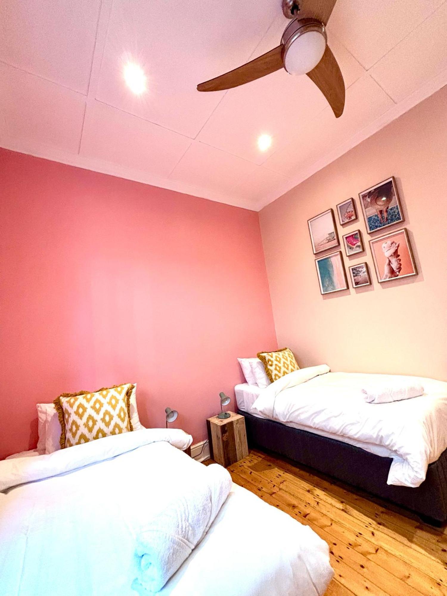 Holiday home Starry Starry Night - Cape Town, 3-bedroom 2-bathroom Seaside House In Three Anchor Bay *