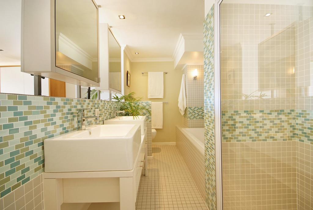 Watercolours House 4*