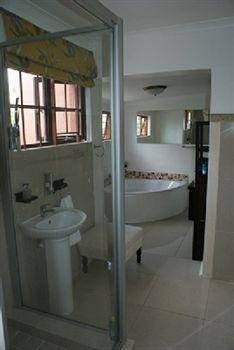 Apartment 51 On Forest Drive *