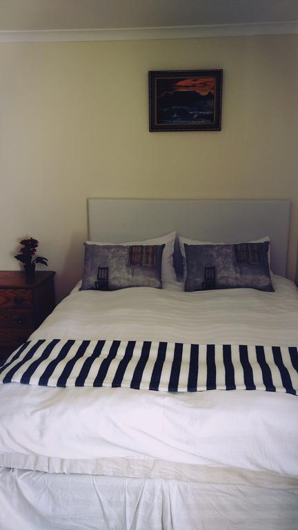 Homestay 12 Greenpoint Guesthouse