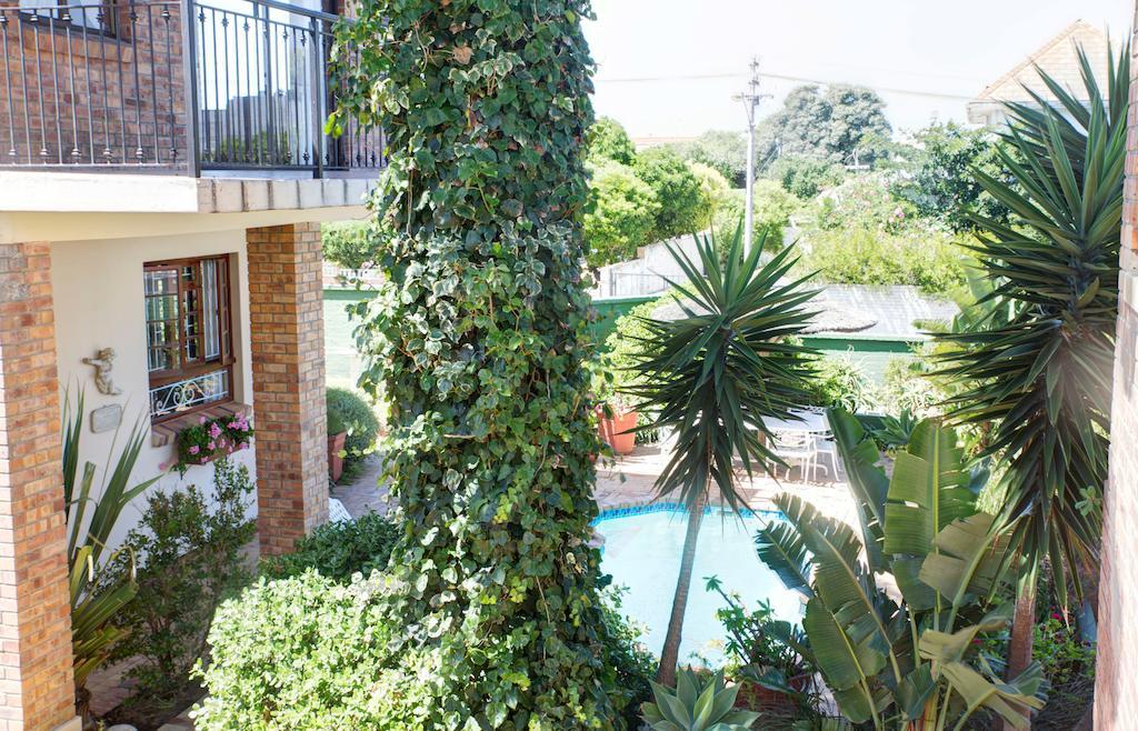 Guest house African Sun Apartment Cape Town