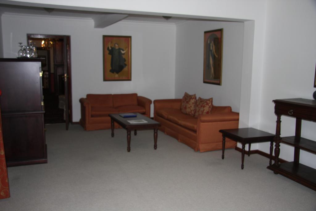 Greenways Manor