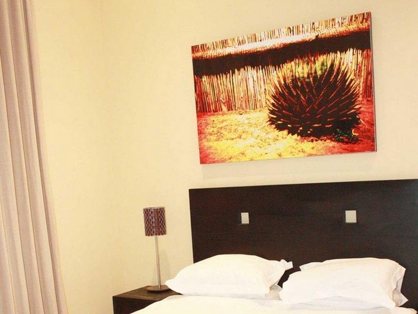 Hotel Daddy Long Legs Art 3*
