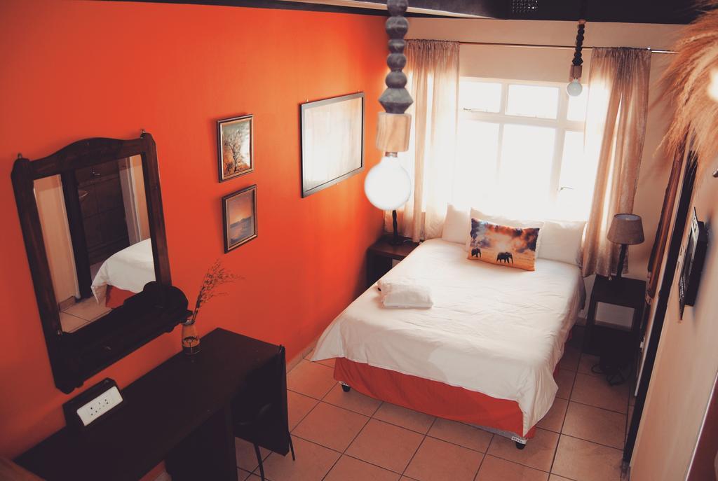 Hostel Homebase Backpackers *