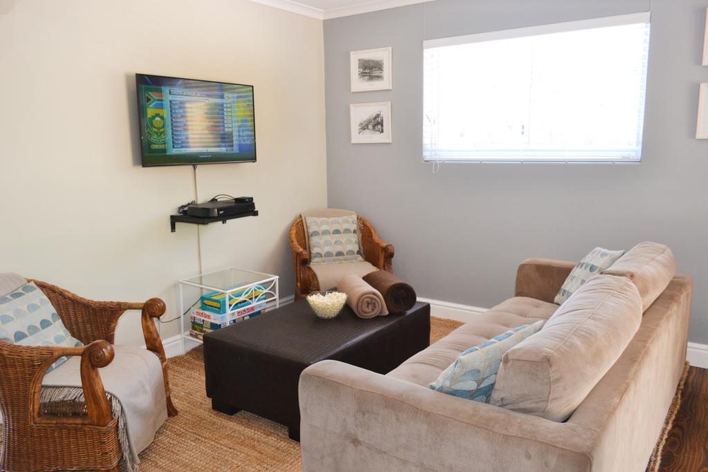 Villa Seabreeze Luxury Two Bedroom Self Catering Penthouse Cape Town