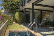 16 Springbok Road Apartment