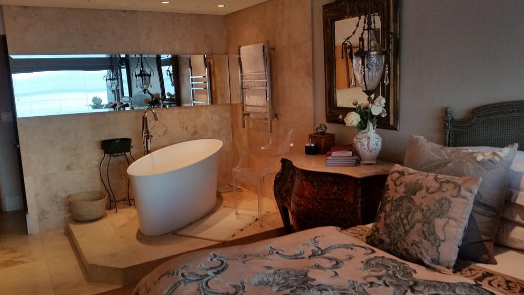 The Clifton Apartment *