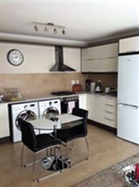 Apartment Kwin Stays Holiday Accomodation *