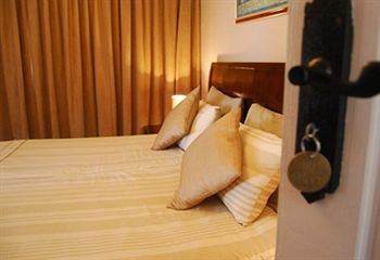 Savoy * Cape Town