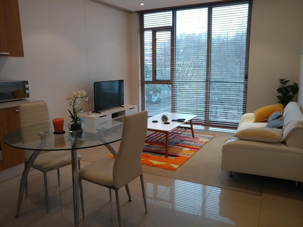 The Quadrant A206 Apartment