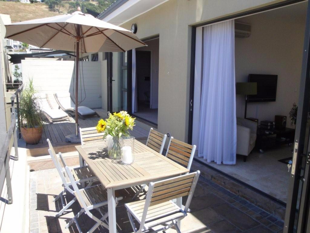 Hill House 2 Bedroom *