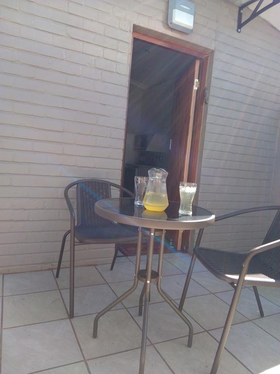Apartment 32 On Pringle
