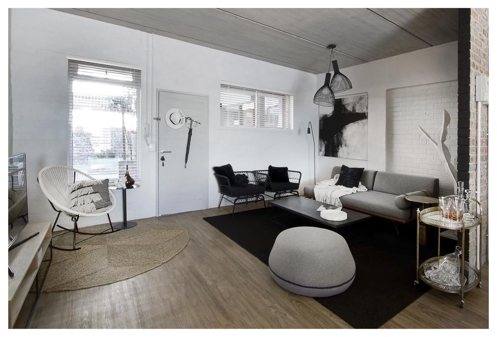 Swift Contemporary Studio Apartment * Cape Town