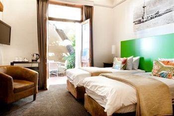 Guest house Ashanti Gardens Cape Town
