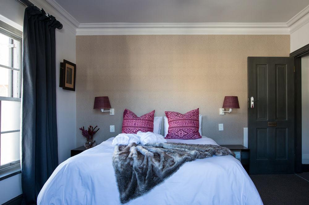 Hotel Cedrics Lodges