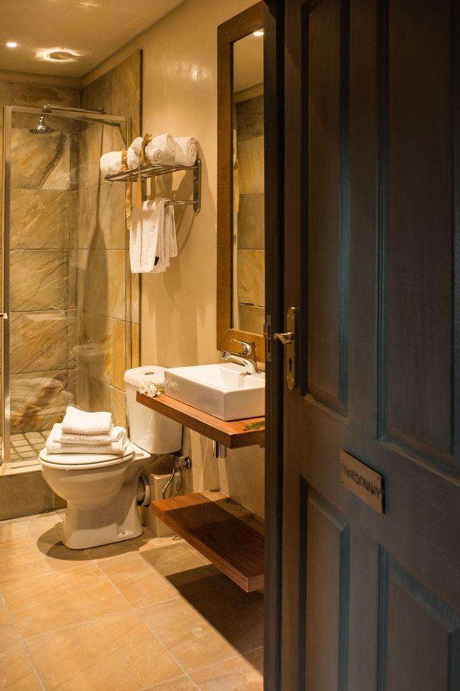 Cedrics Lodges Hotel Cape Town