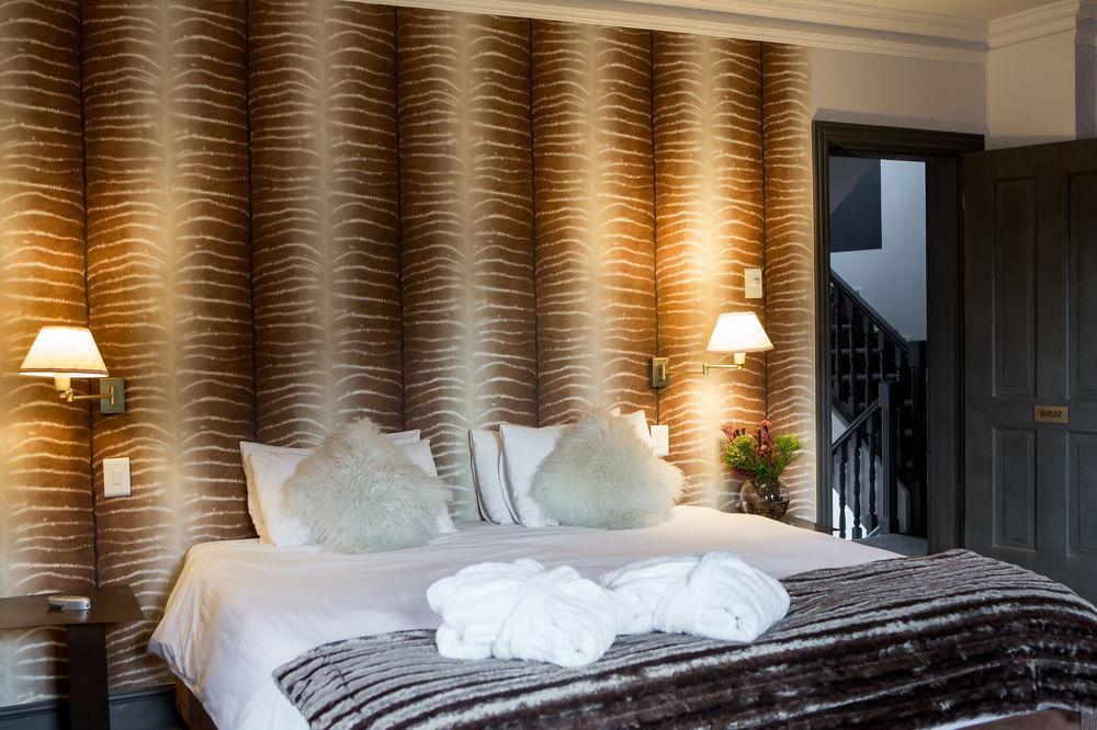Hotel Cedrics Lodges *
