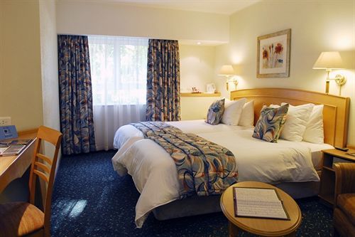 Hotel Pinelands 3*