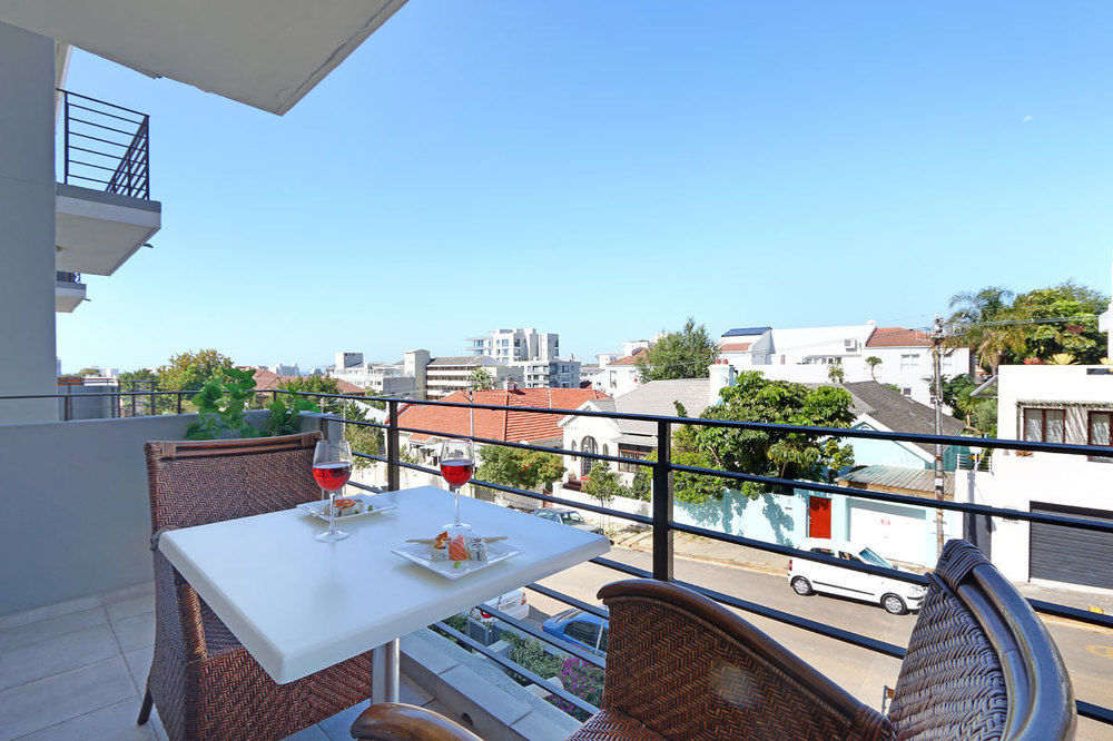 Life Apartment