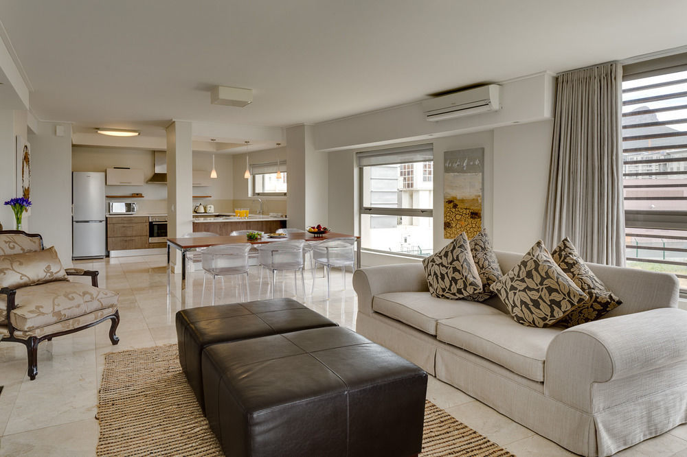 Canal Quays Apartments * Cape Town