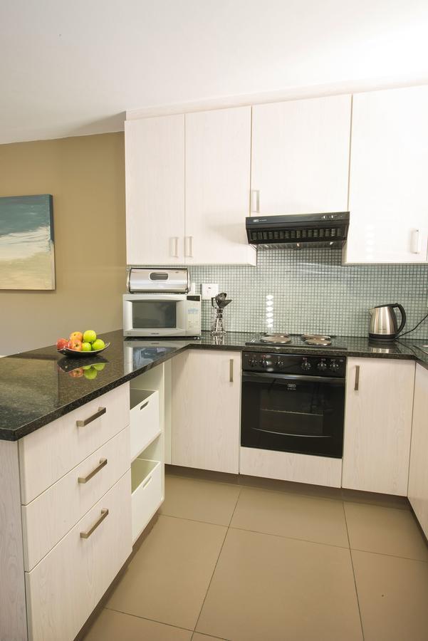 Burgundy Luxury * Cape Town