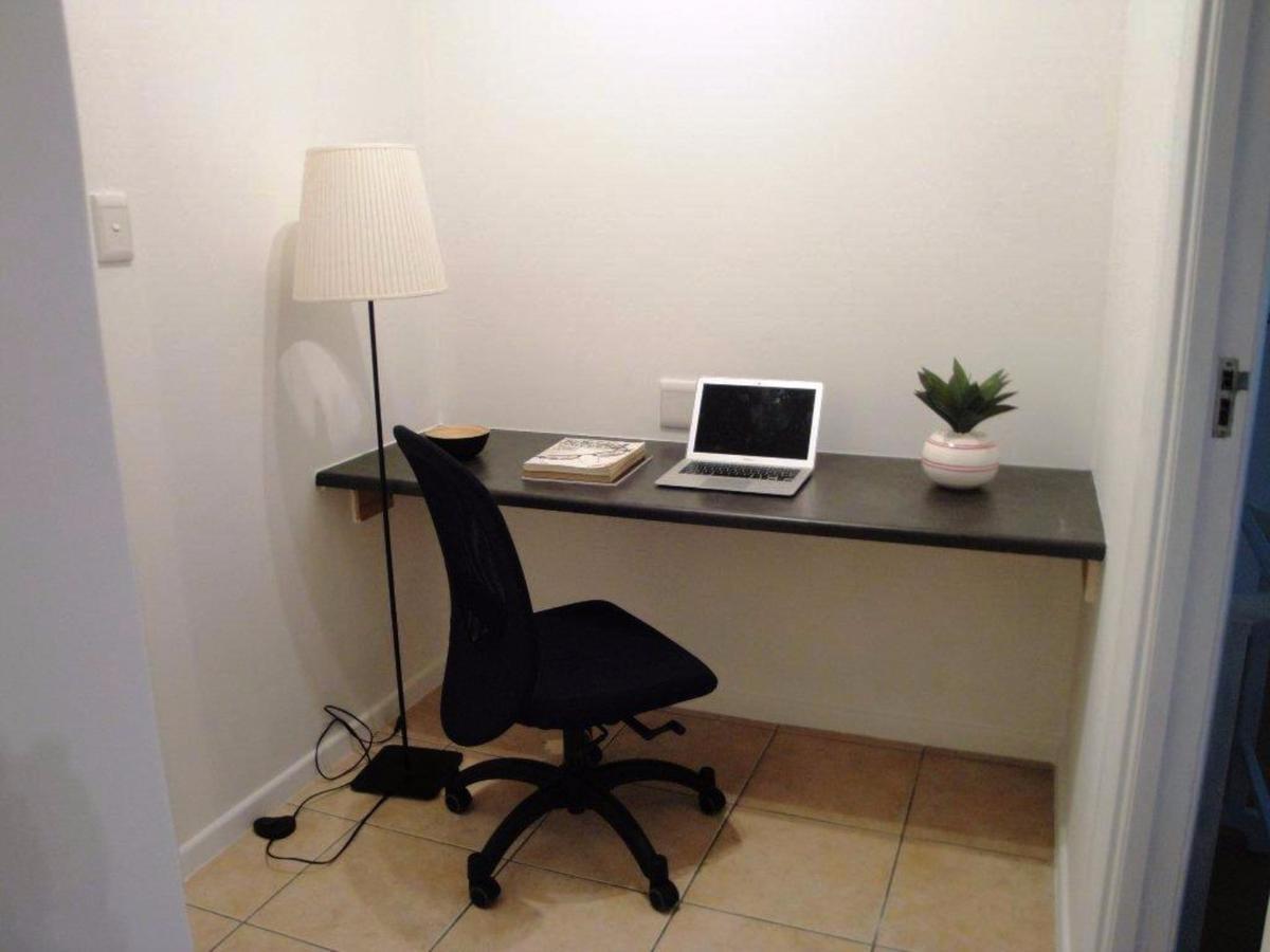Apartment The Piazza Cape Town