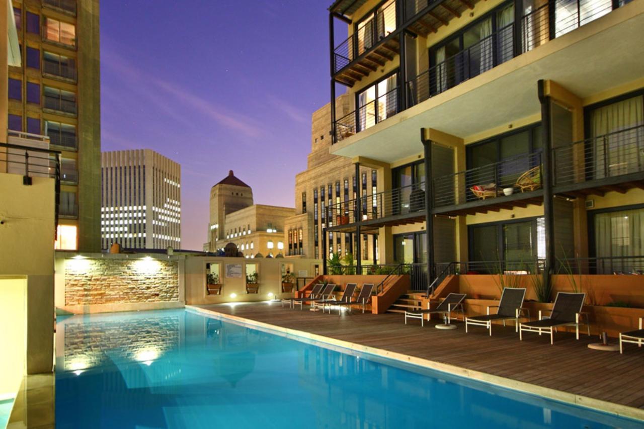 Apartment The Piazza Cape Town