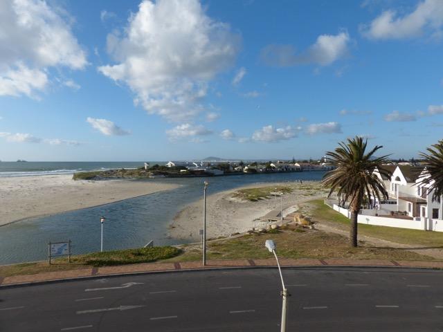 Lagoon Beach Penthouse Apartment Cape Town