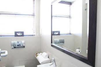 Ambassador Self-catering * Cidade Do Cabo