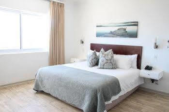 Ambassador Self-catering Apartment *