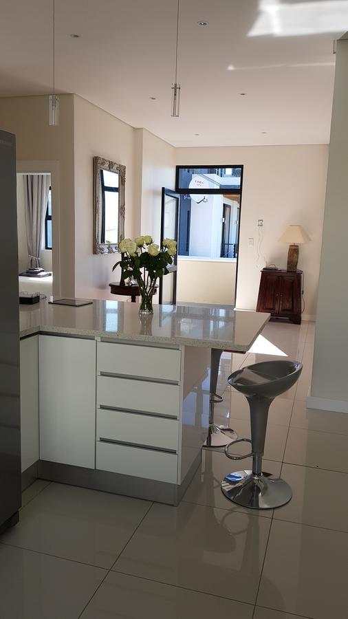 43 Ocean View Drive Point Apartment *
