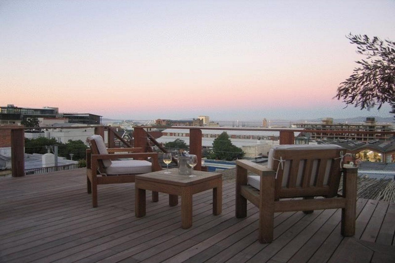 Dixon House In De Waterkant By Cape Finest Guest house