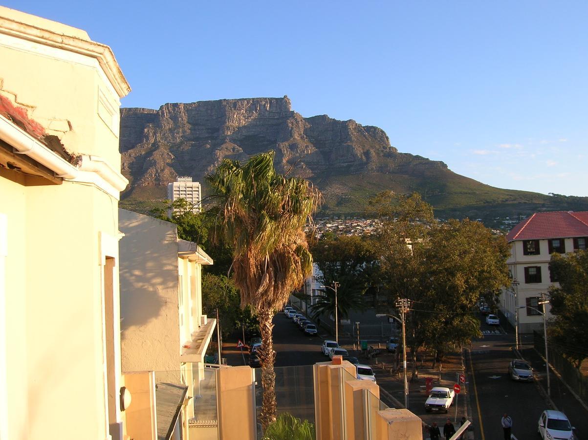 Anzac Backpackers * Cape Town