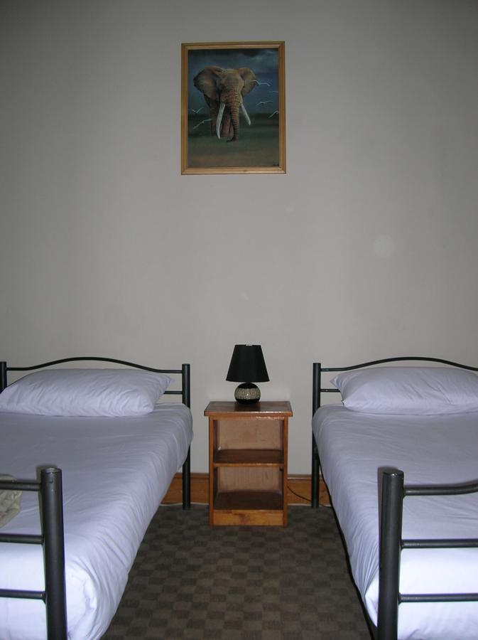 Anzac Backpackers * Cape Town