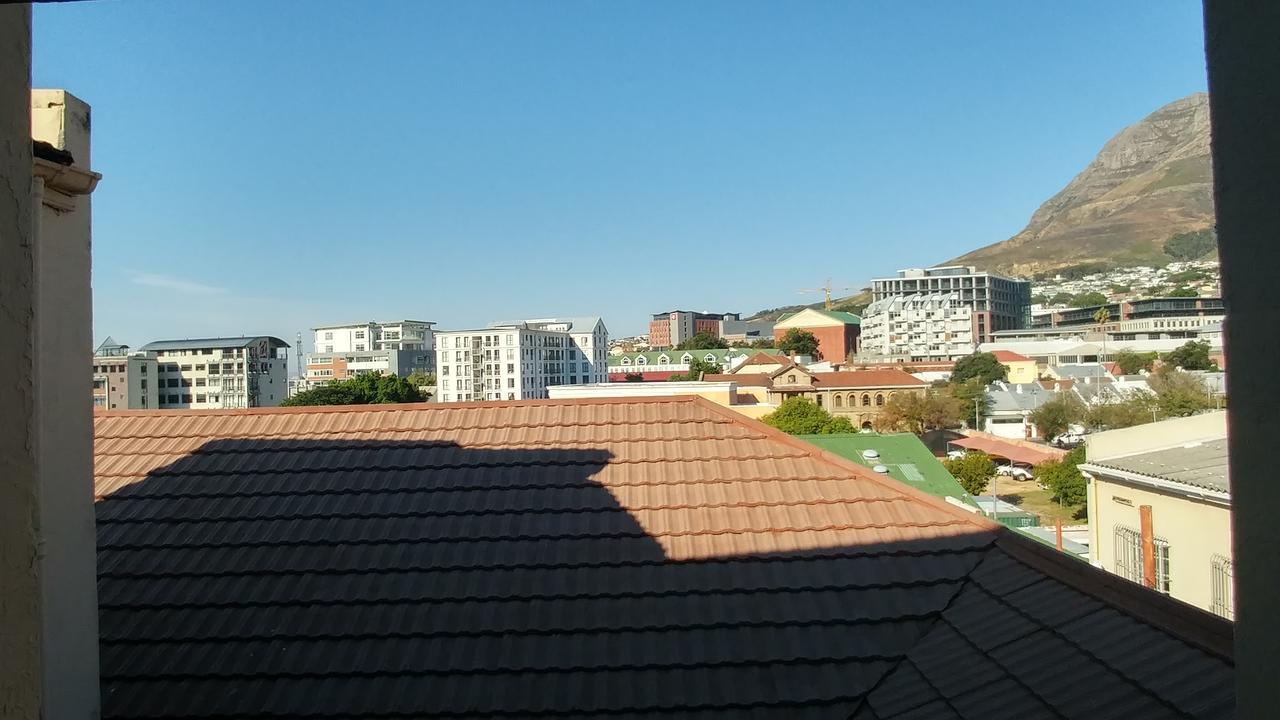 Anzac Backpackers * Cape Town