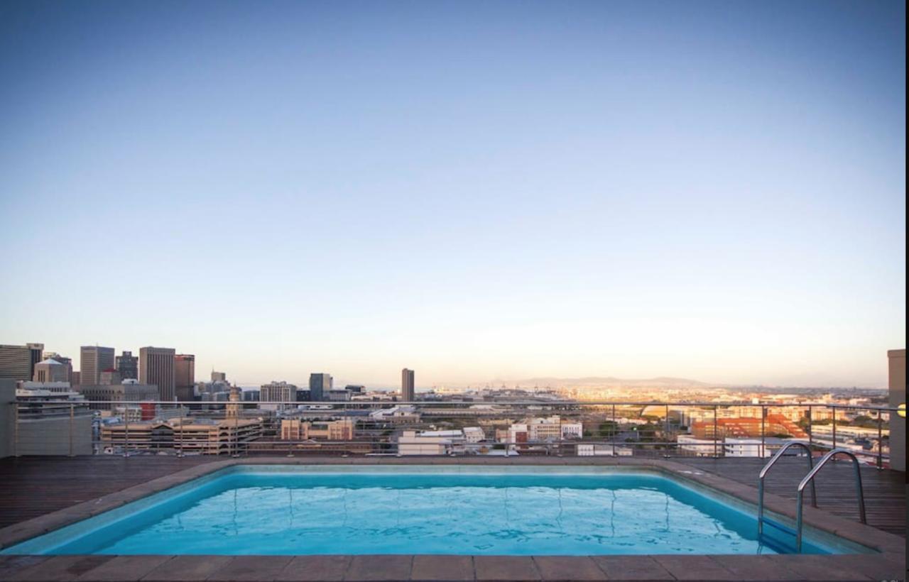 High-end Center With Magnificent Views Cape Town