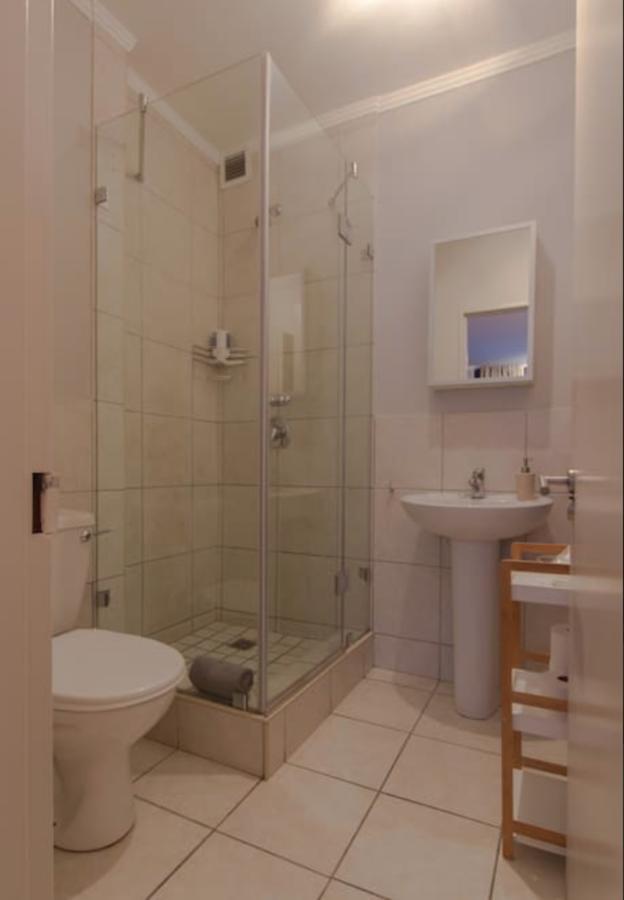 High-end Center With Magnificent Views *