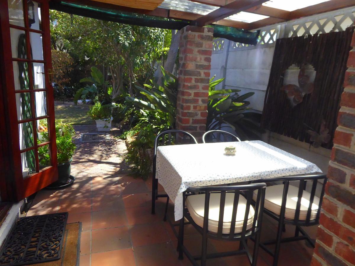 Guest house Manderley