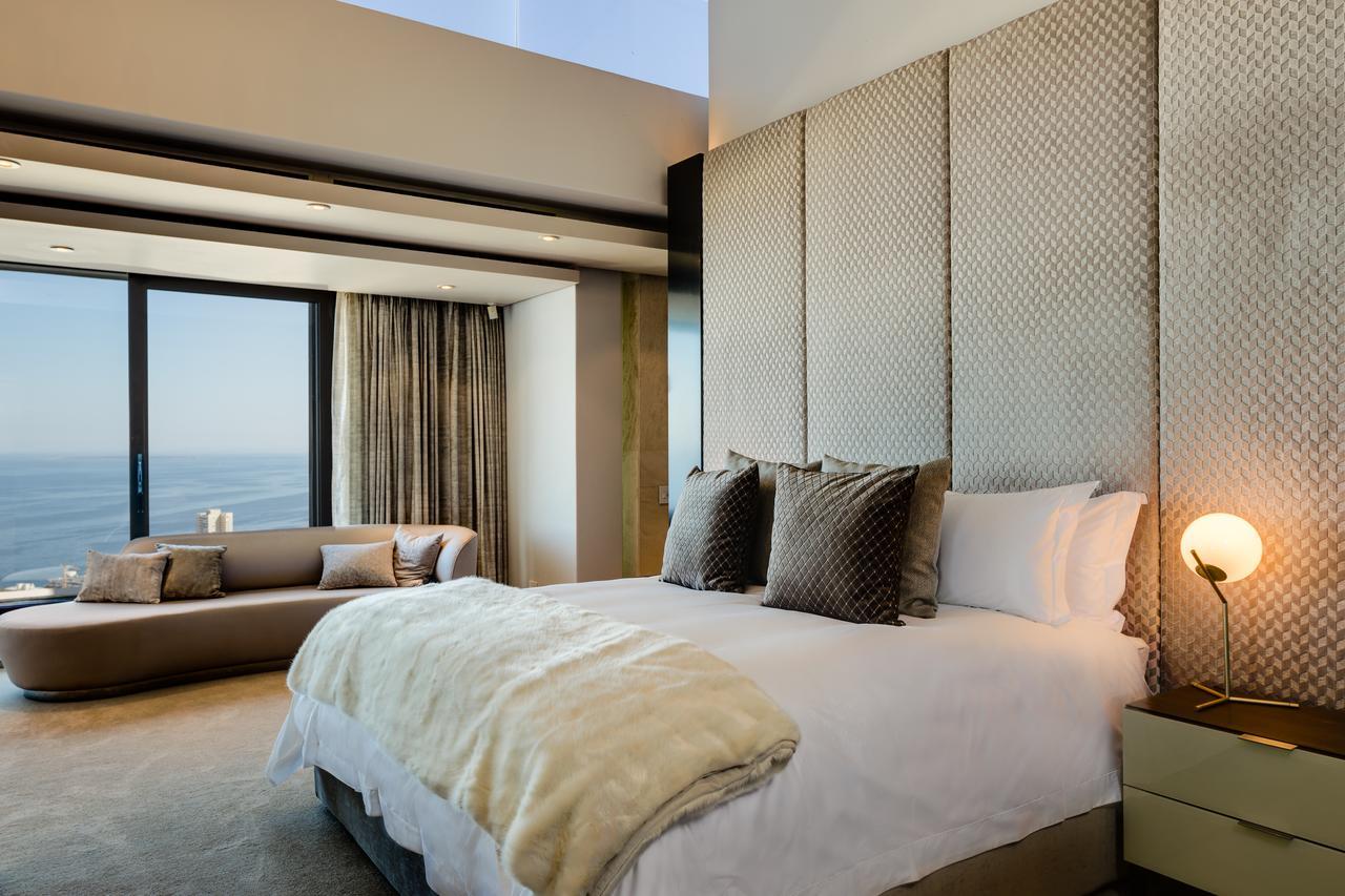 Moondance And Suites *