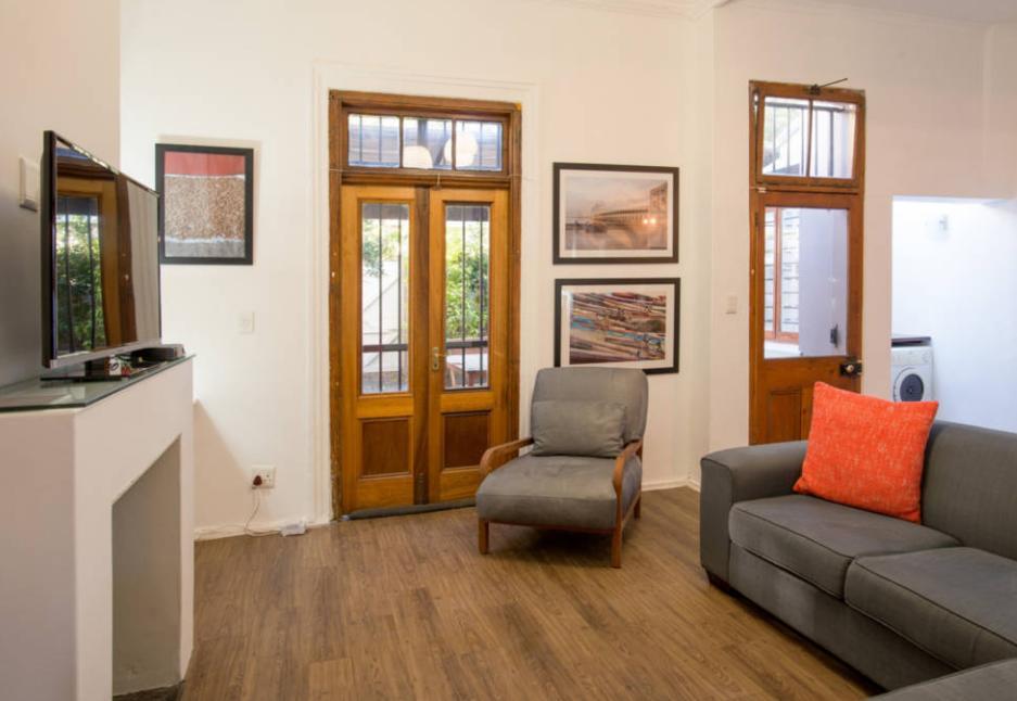 Gordon St 18 Apartment