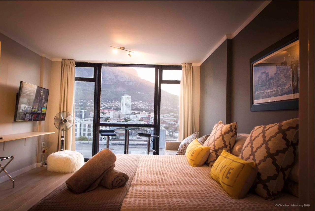High-end Center With Magnificent Views *