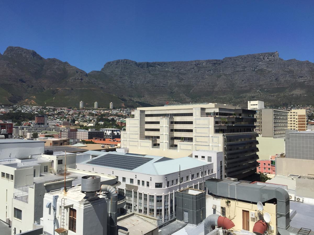 Apartment 2 Bedroom Louise In Mutual Heights