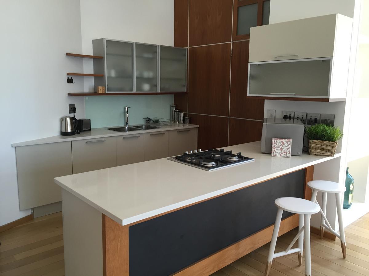 2 Bedroom Louise In Mutual Heights *