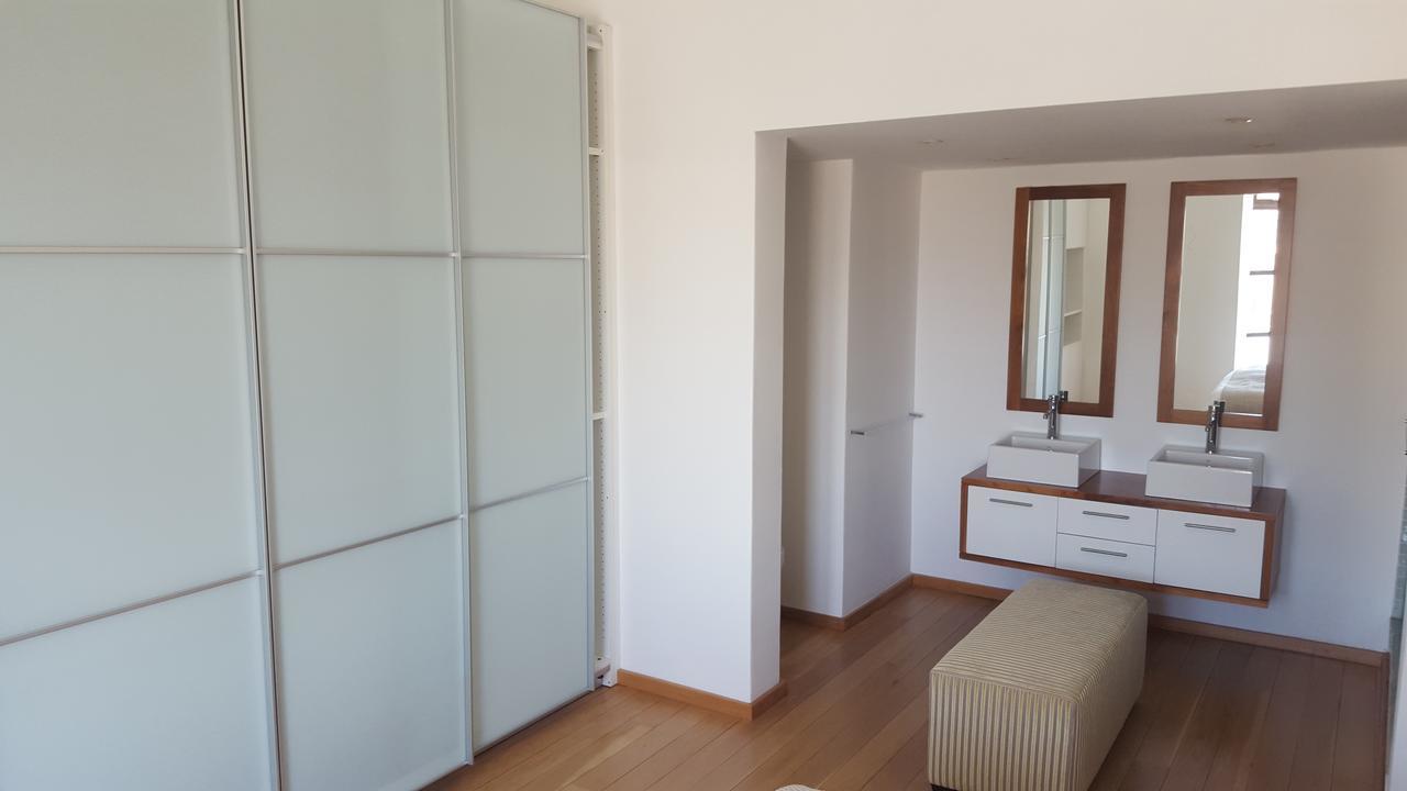 2 Bedroom Louise In Mutual Heights Apartment