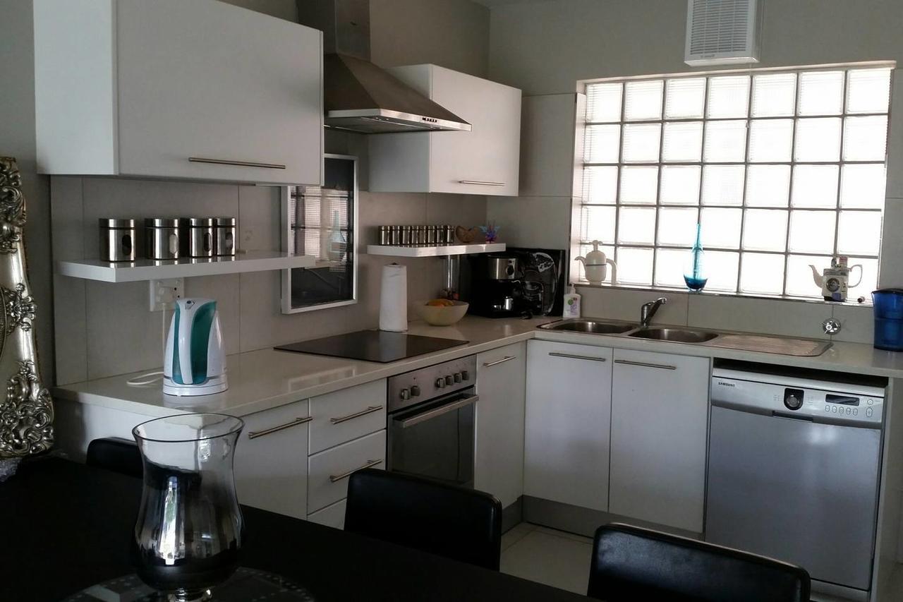Bendennis G3 Apartment Cape Town