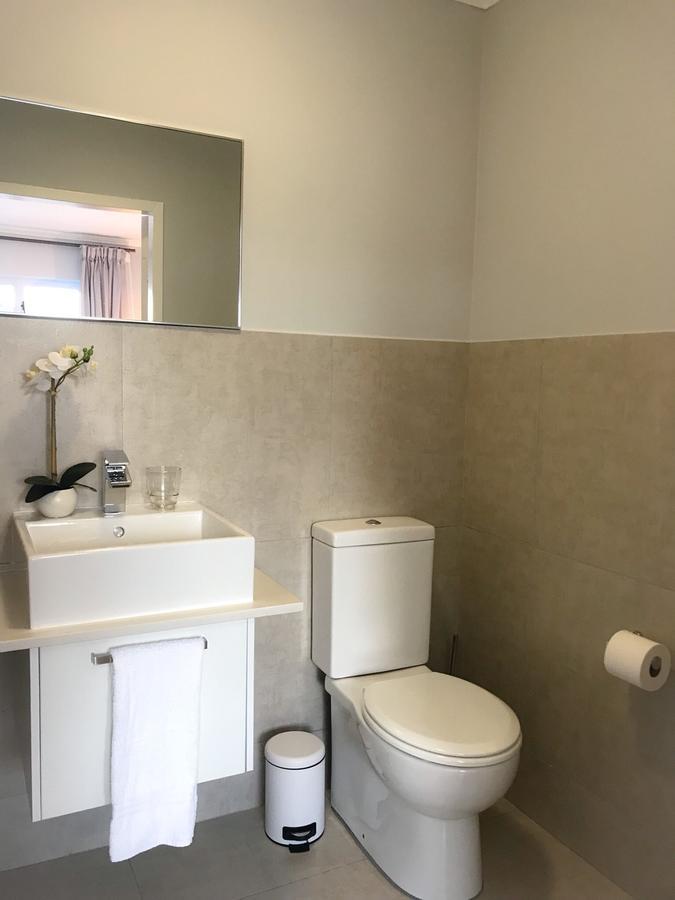 131 Yellowwood Ashton Park Apartment *
