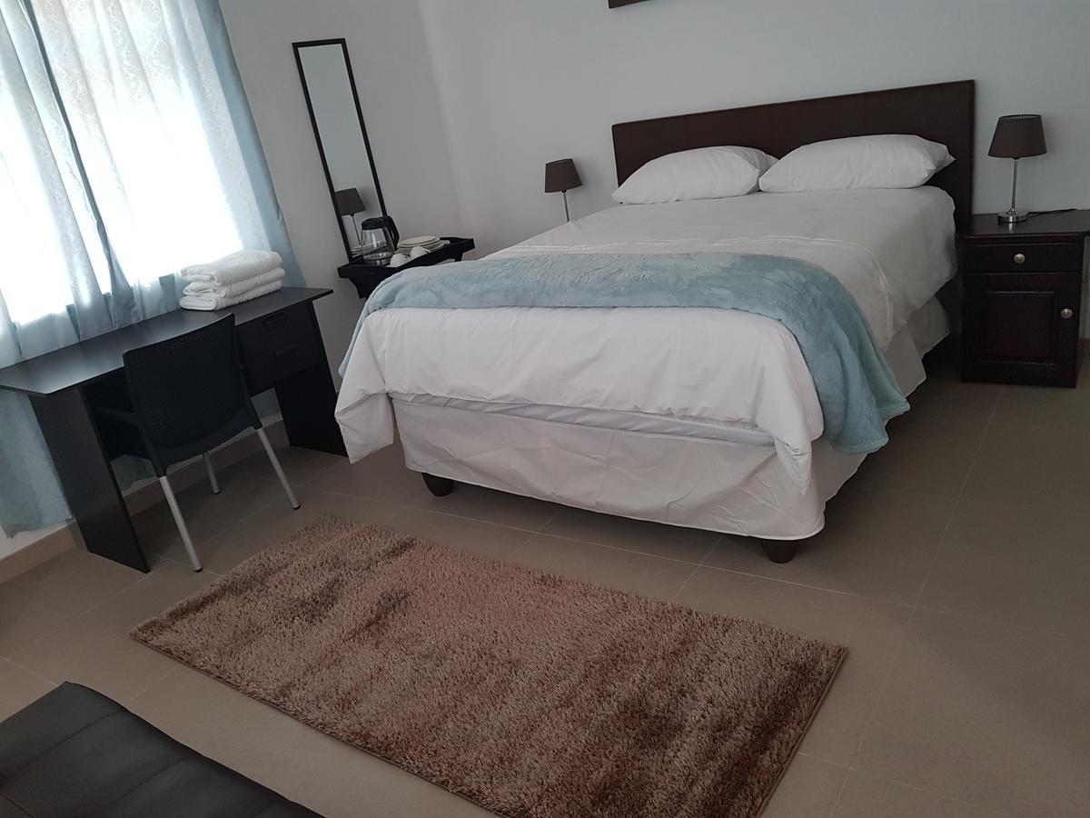 Fama Rm12 Guest house Cape Town