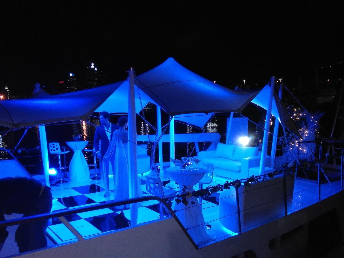 Botel Jackie O Classic Luxury Yacht & Boutique
