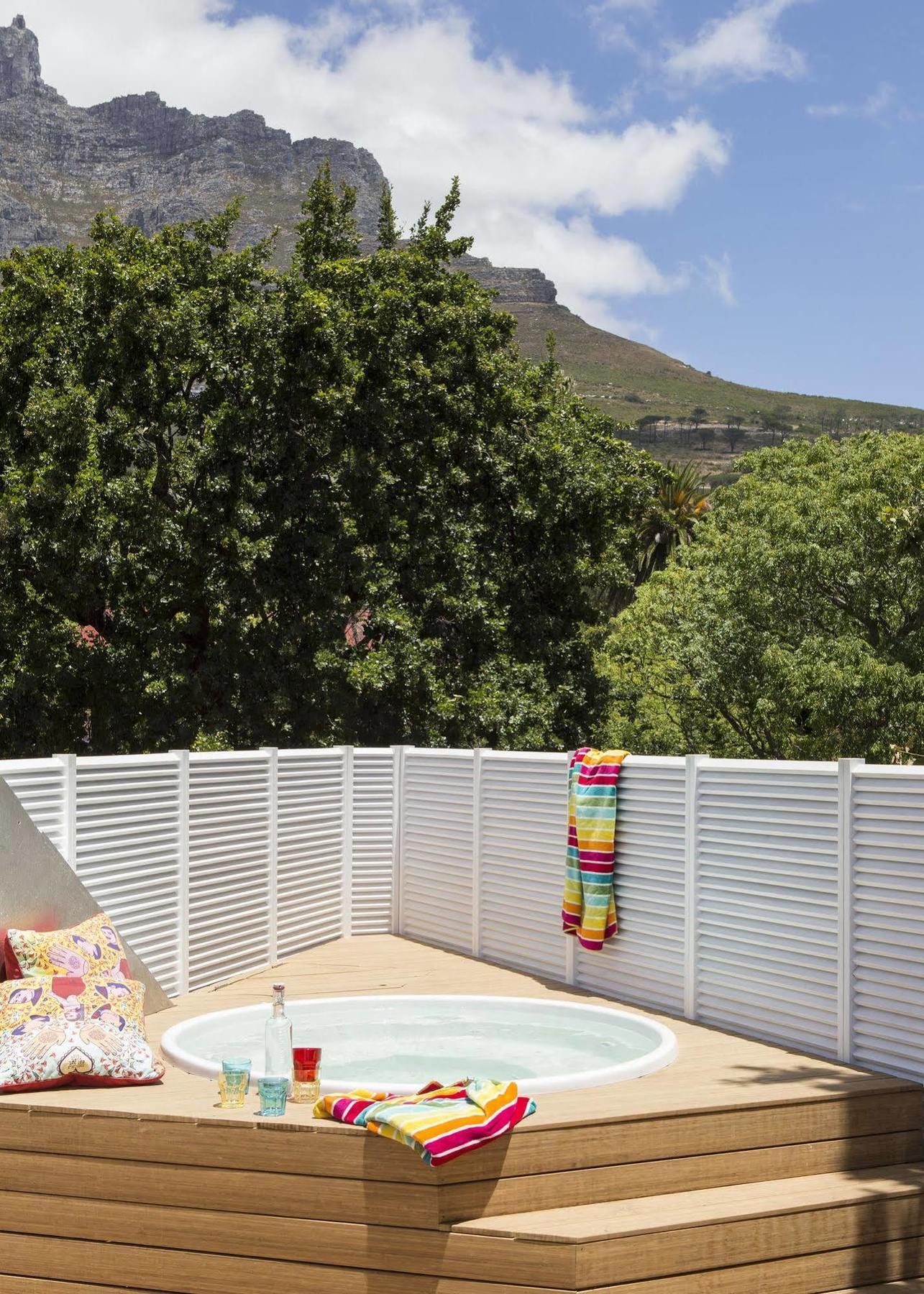 Guest house 12 Hofmeyr 3*