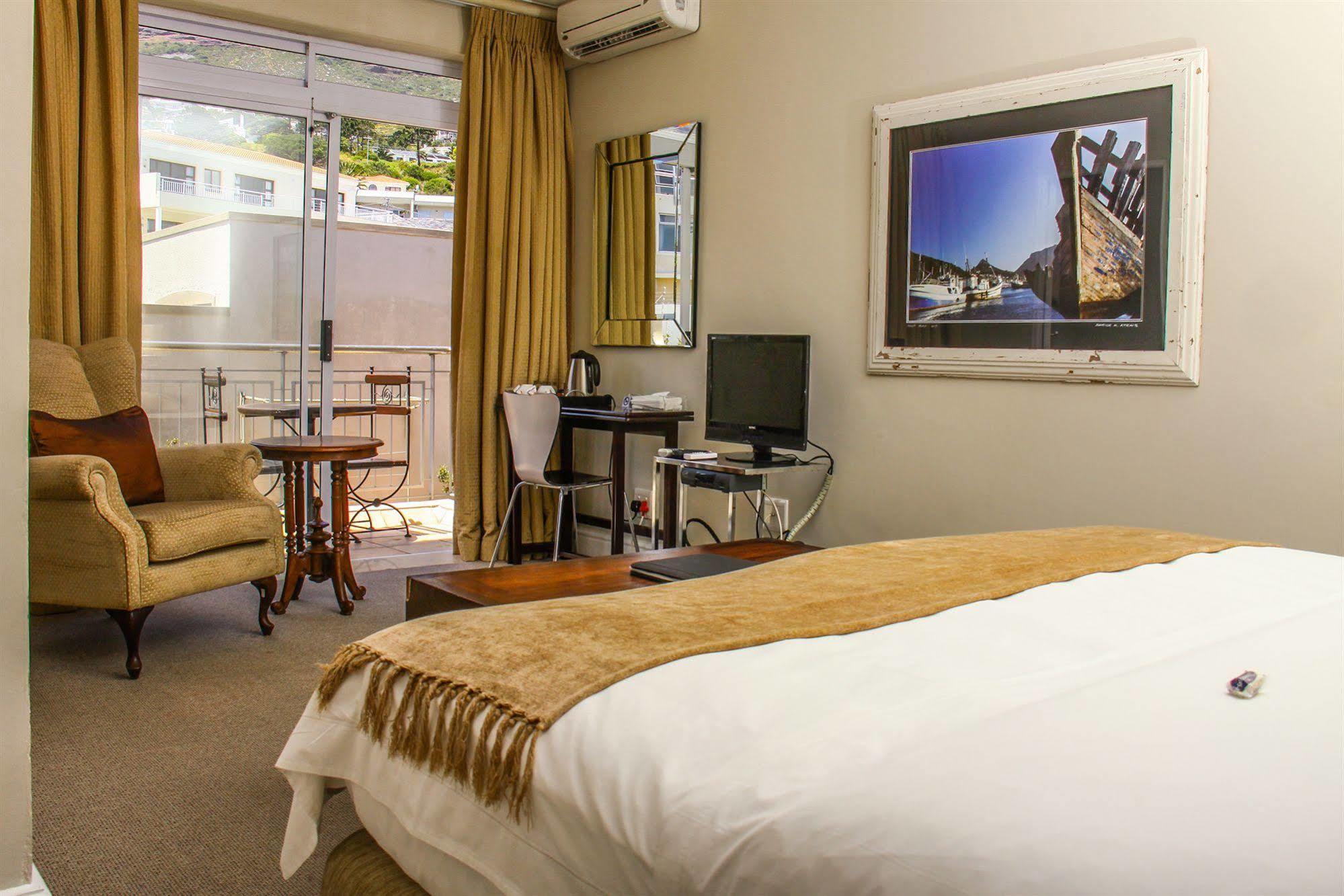 Guest house 3 On Camps Bay Cape Town